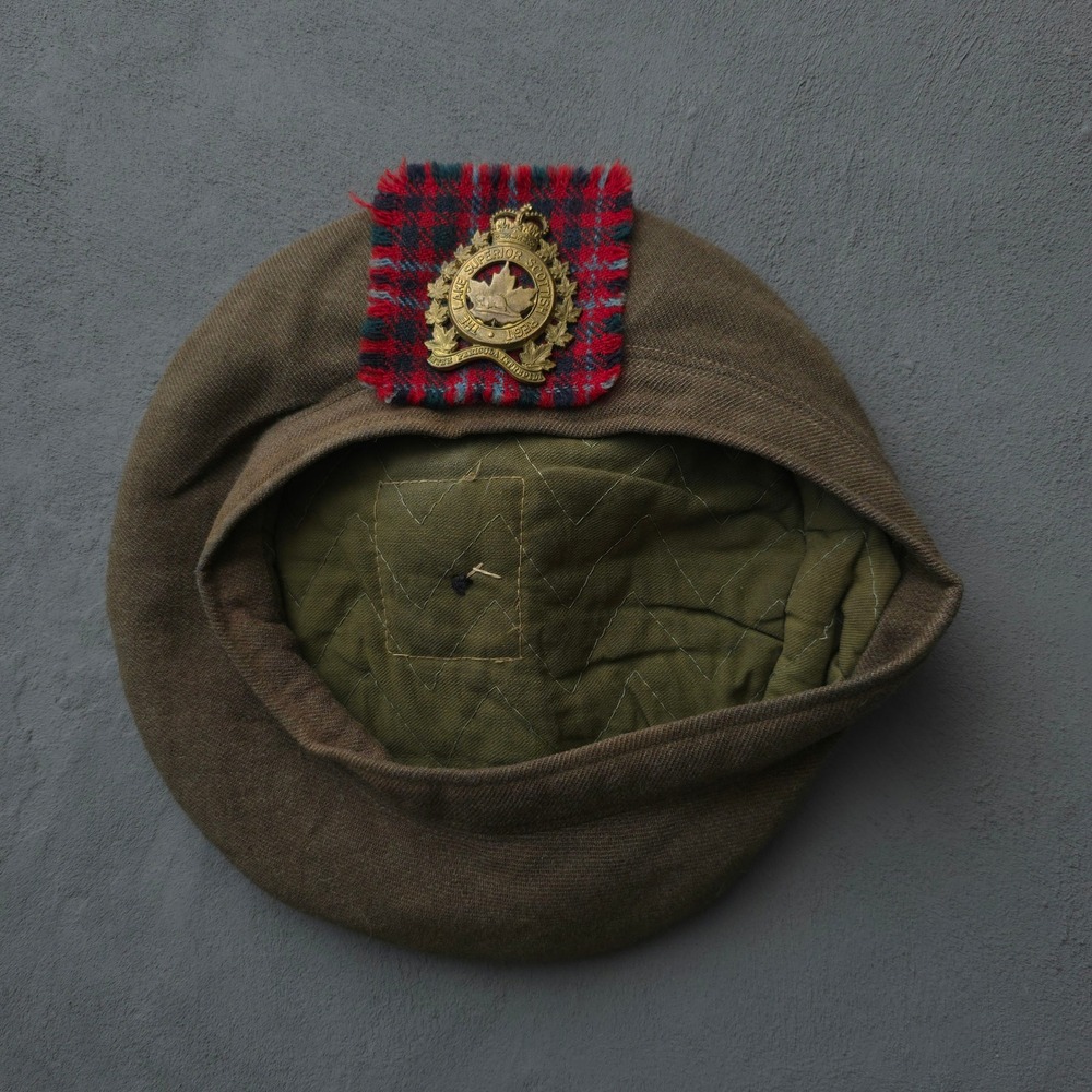 Vintage 1940s Brown Balmoral Tam O' Shanter Hat WW2 Lake Superior Scottish Regt